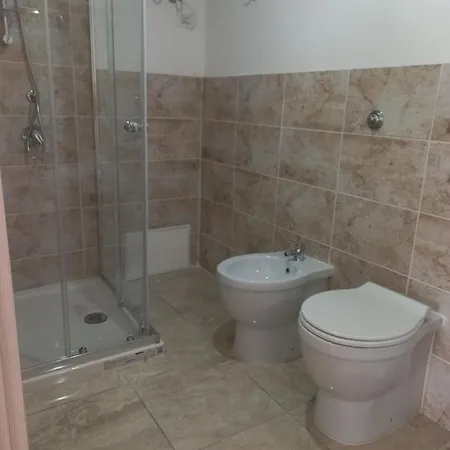 Am Di Alessandro Deidda ゲストハウス 3*