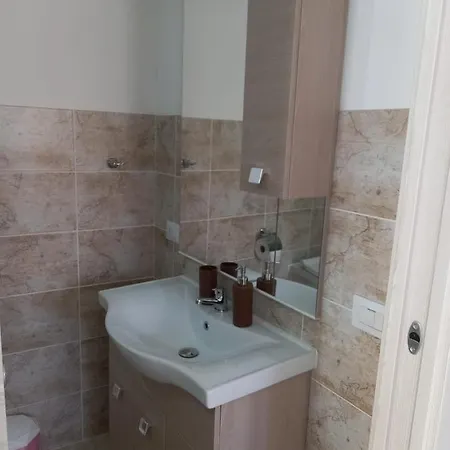 Am Di Alessandro Deidda ゲストハウス カリアリ